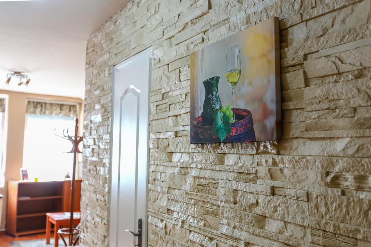 Gárdi Apartman Szekszárd Exterior foto
