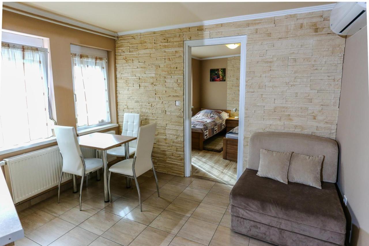 Gárdi Apartman Szekszárd Exterior foto
